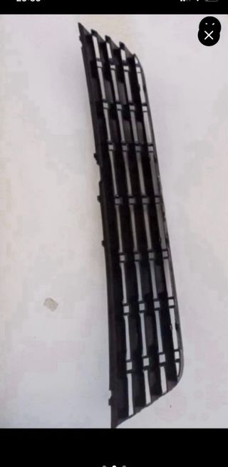 Parrilla delantera sin logo VW Passat 38 del 96-00