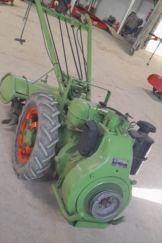Vendo motocultor