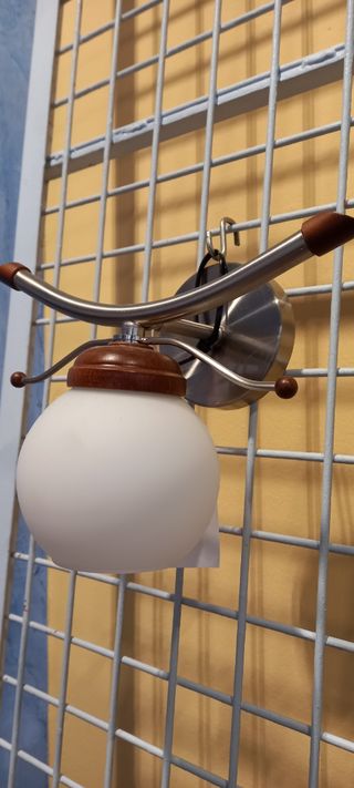 Aplique metal y madera vintage