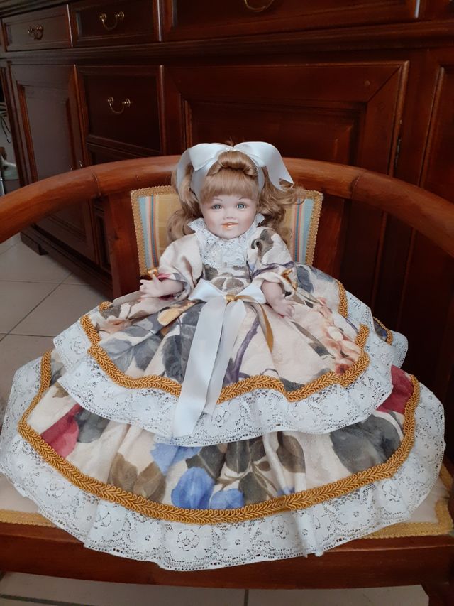 Bambola porcellana vintage