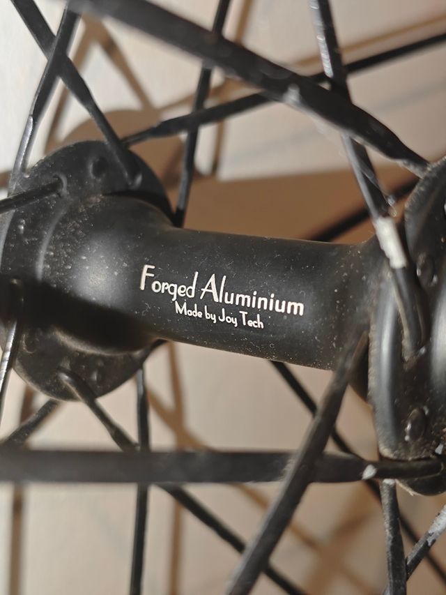 Llanta Vuelta Crosser XRP con funda