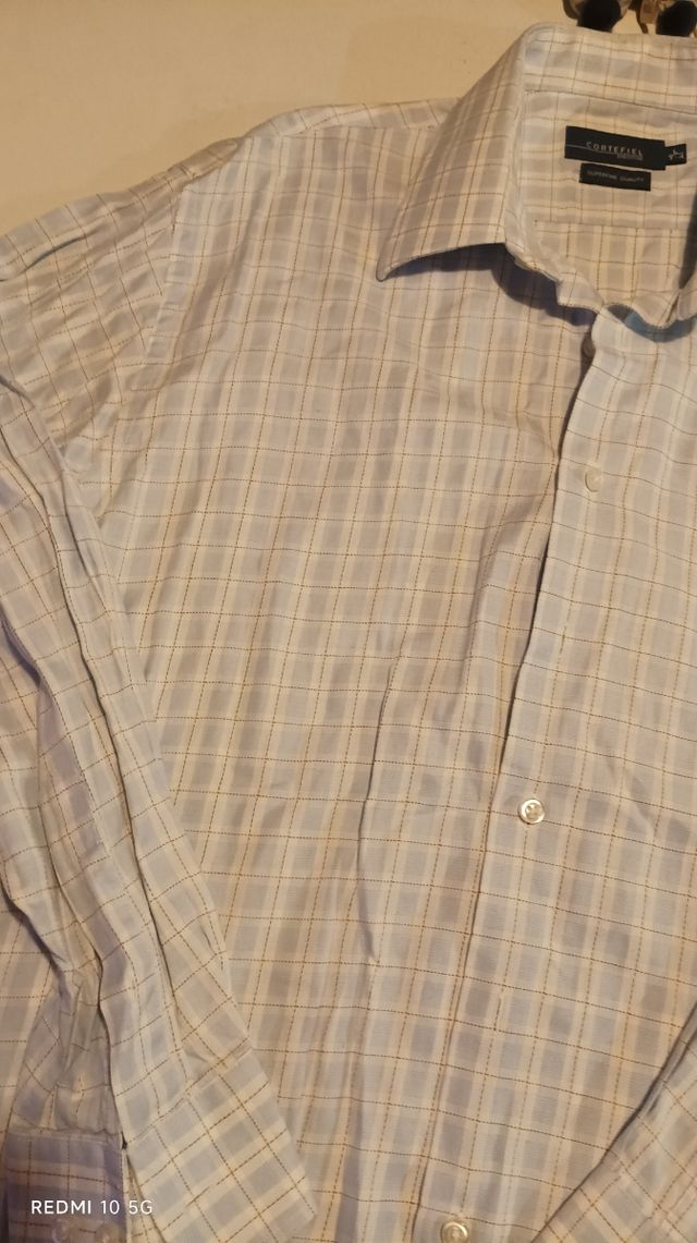 Camisa Cortefiel Executive azul e branco