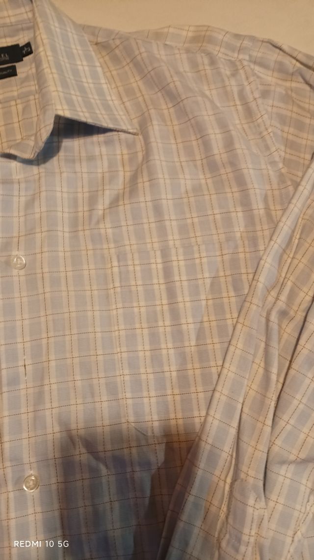 Camisa Cortefiel Executive azul e branco