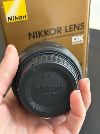 Objetivo Nikon. Nikkor DX AF-S 35mm 1:1.8 G