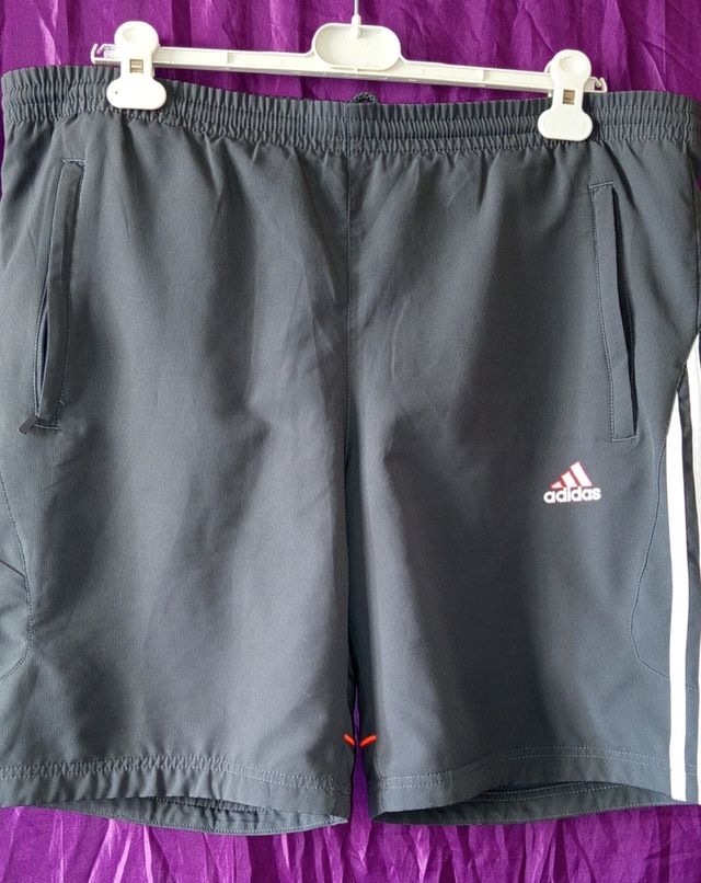 Short deportivo Adidas original 