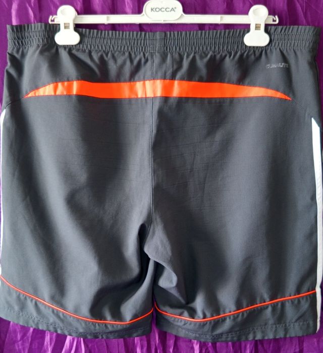 Short deportivo Adidas original 