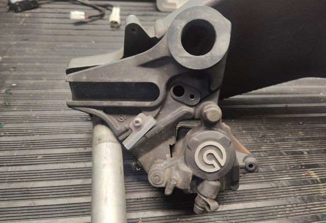 Basculante trasero BMW S1000RR (14-18)