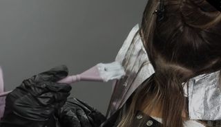 Tintes, Manicure y Variedad de Cortes   New Look