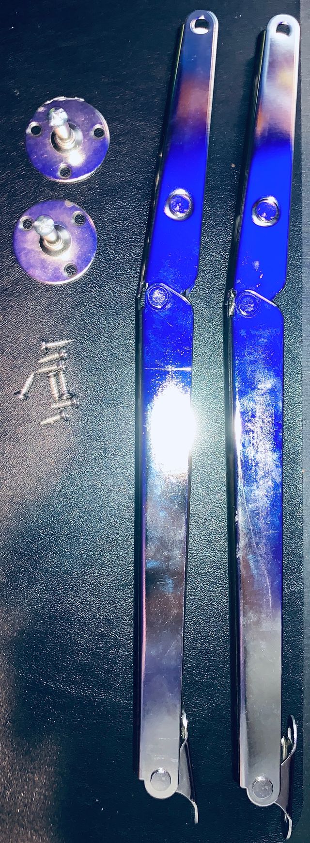 CERNIERE IDRAULICHE A GAS PER ANTE, BAULI E SIMILI