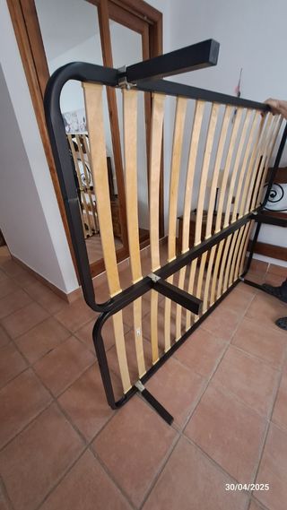 Somier de madera y metal urge vender
