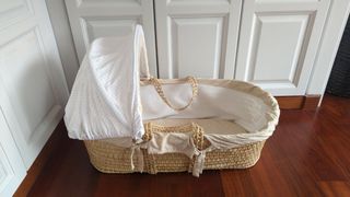 Cuna Moisés mimbre beige