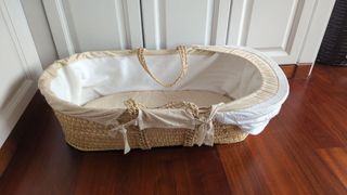 Cuna Moisés mimbre beige