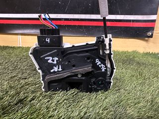 GUANTERA-TAPA-ANTENA-CIERRE-CINTURON MG ZS 2022