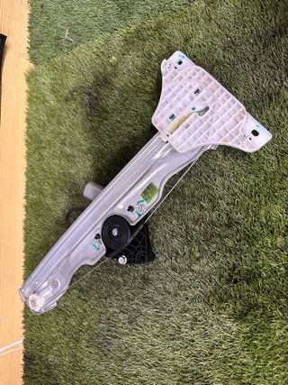 GUANTERA-TAPA-ANTENA-CIERRE-CINTURON MG ZS 2022