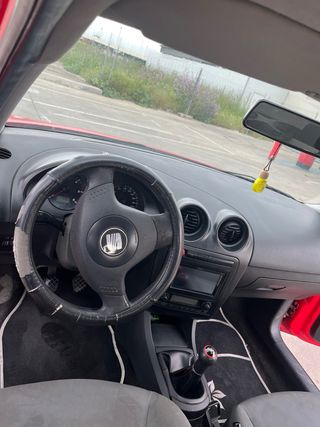 SEAT Ibiza 2004