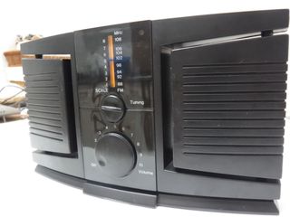 Radio portátil a pilas.