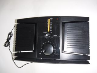 Radio portátil a pilas.