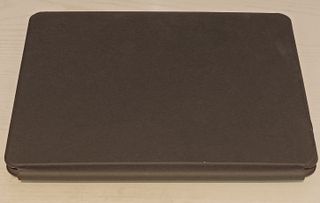 Funda Ipad en muy buen estado,listo para su uso.