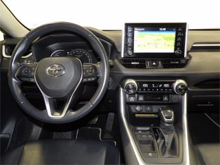 TOYOTA Rav4 2.5l 220H Advance Plus