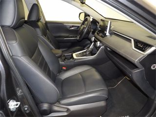 TOYOTA Rav4 2.5l 220H Advance Plus