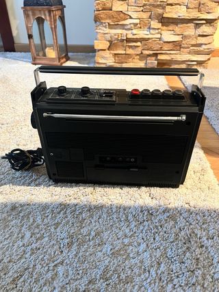 Radio Cassette Sanyo M2422 Vintage