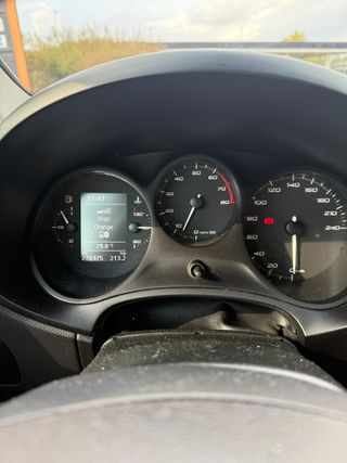 SEAT LEÓN 1.4 Gasolina 2010 – ¡Listo para conducir