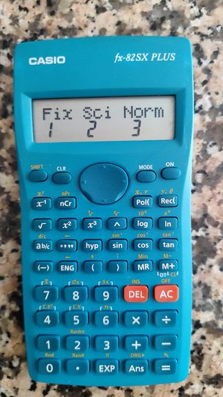 Calculadora CASIO fx-82SX PLUS. Casi nueva.