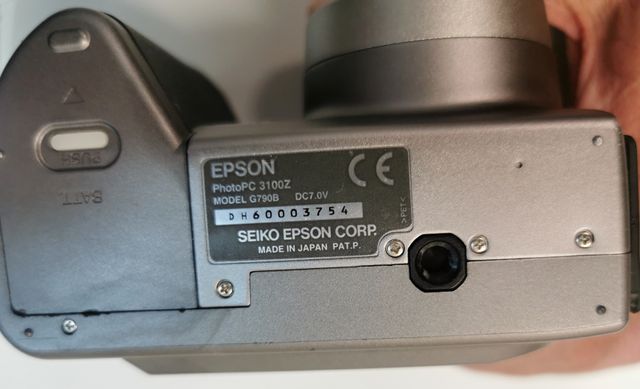 Macchina Fotografica EPSON PhotoPC 3100Z  Model G7