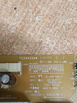 TC24433A, de TOSHIBA 32W2333D, (ref-51)