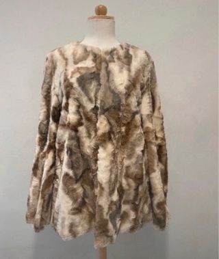 Abrigo de Piel Sintética Beige y Marrón