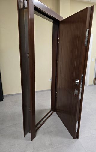 Puerta Acorazada grado 4