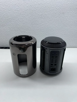 MAC PRO // XEON 12Cores // 128G RAM // 2T SSD