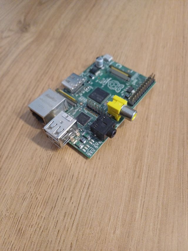 Raspberry Pi 1 (Modelo B). Primera hornada. 