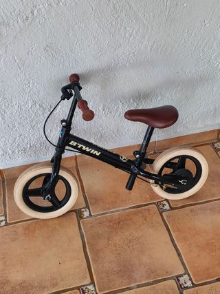Mini bici sin pedales BTWIN con freno
