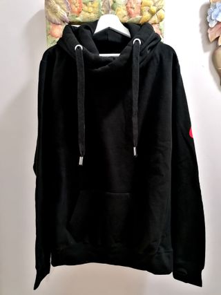 Sudadera exclusiva Pokerstars con capucha