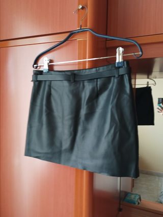 Falda efecto piel Mango xs