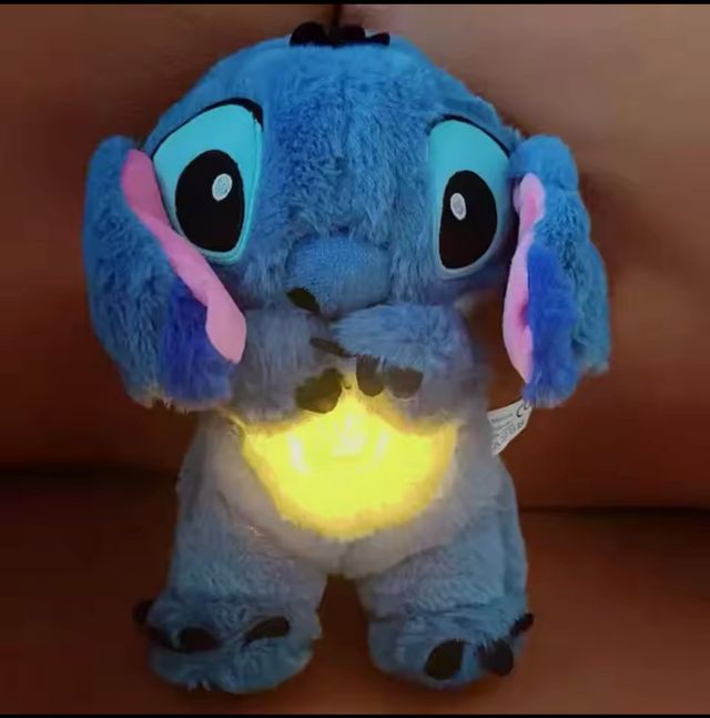 Peluche Stitch respira 