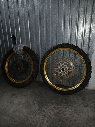 Ruedas de moto