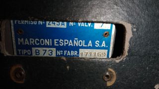 Radio antigua Marconi modelo B73 a 125