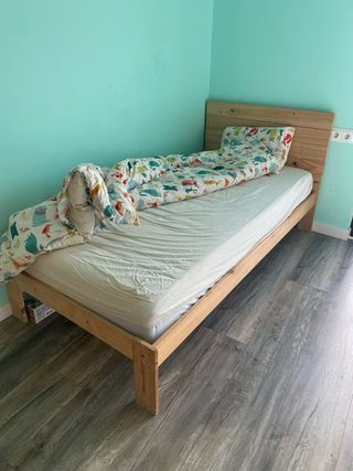 Cama individual madera, somier y colchon (también 