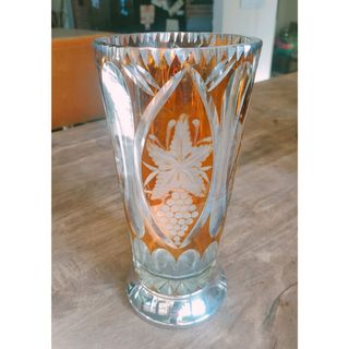 Jarrón de Bohemia con base plata