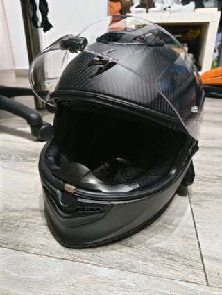 Casco Exo 1400 Carbón Air e intercom "casi nuevo"