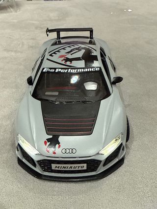 AUDI R8 IRON GTR coche deportivo modelo de juguete