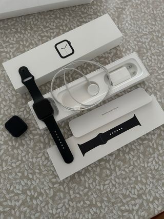 Apple Watch Series 4 - 44mm - Negra