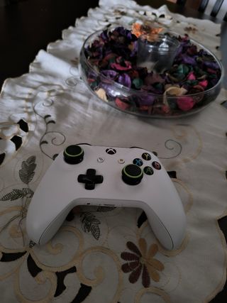 Mando Xbox One Blanco - Impecable