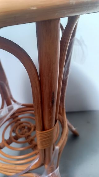 Mesa mimbre azulejos vintage