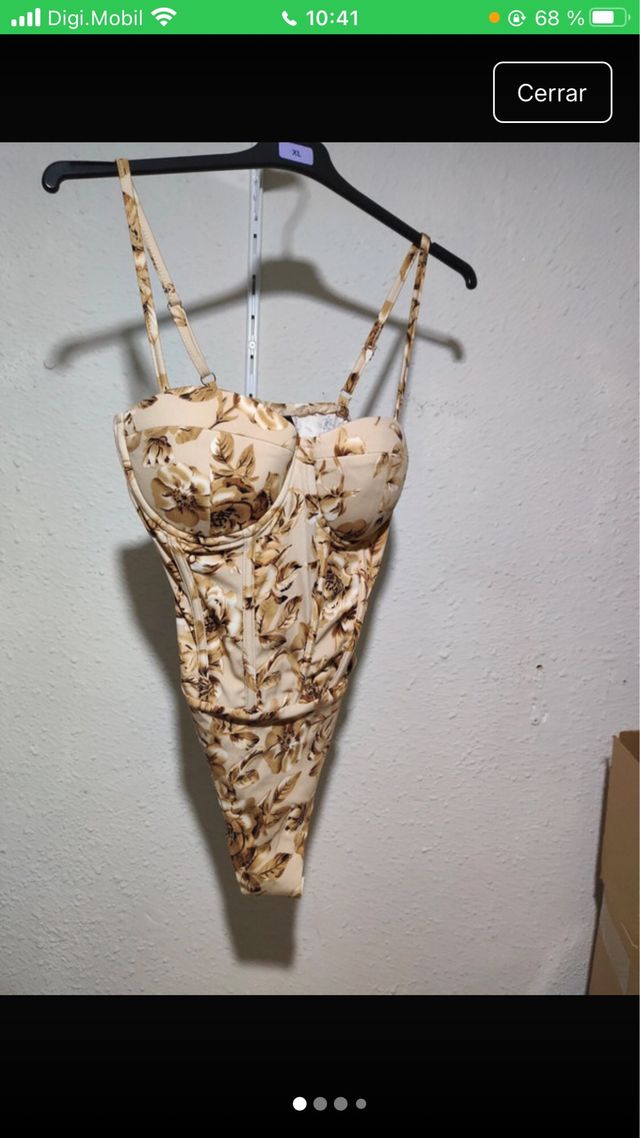 Body tipo corsé estampado dorado y beige talla M 38