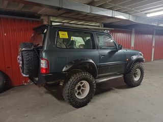 Nissan Patrol Gr y61