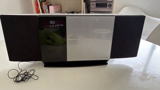 Equipo de música Panasonic SCHC30 Compacto y potente
