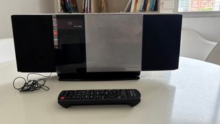 Equipo de música Panasonic SCHC30 Compacto y potente